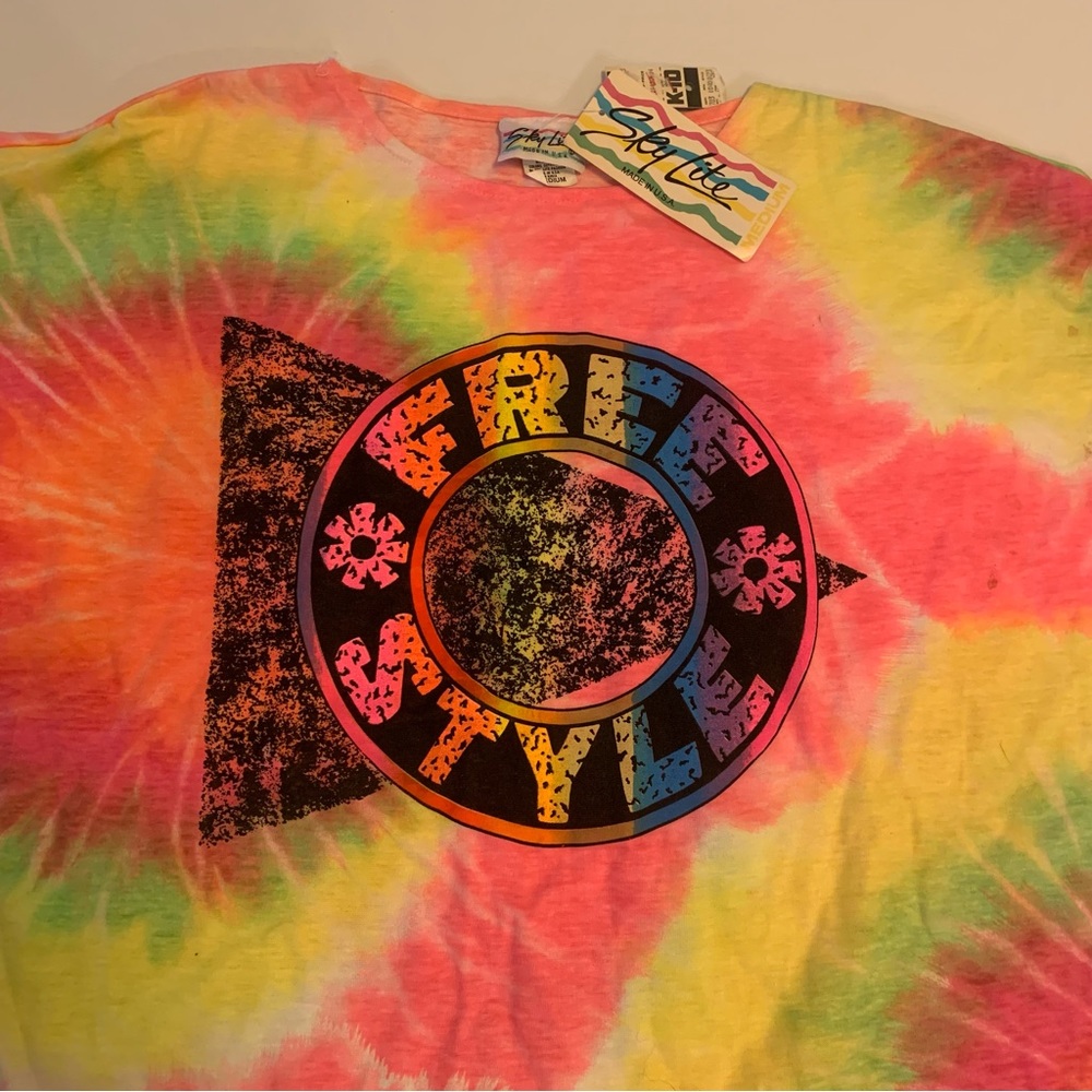 VINTAGE 90s Sky Lite T-Shirt M Retro Graphic Neon Tye Dye Free Style USA NOS
